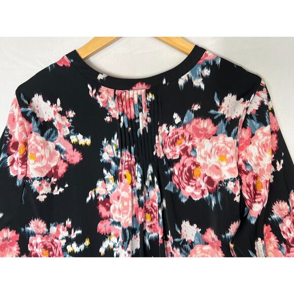 Torrid Dark Floral Top Womens Size 1X Pintuck Button Up Black Bloomcore - Picture 7 of 14